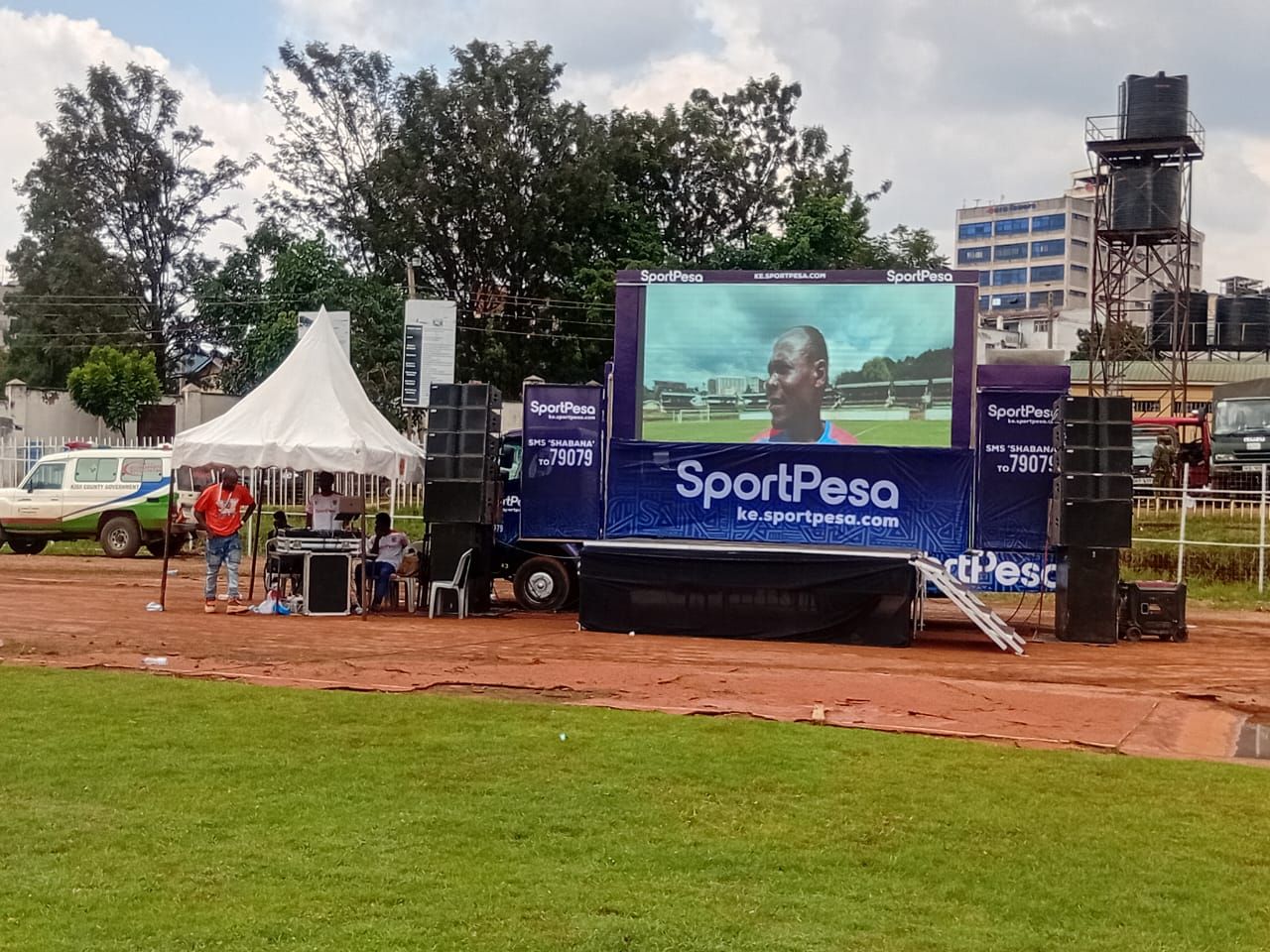LED Screens & Sound Systems